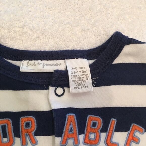 Six 12 month onesies red blue green good conditio - Picture 6 of 10